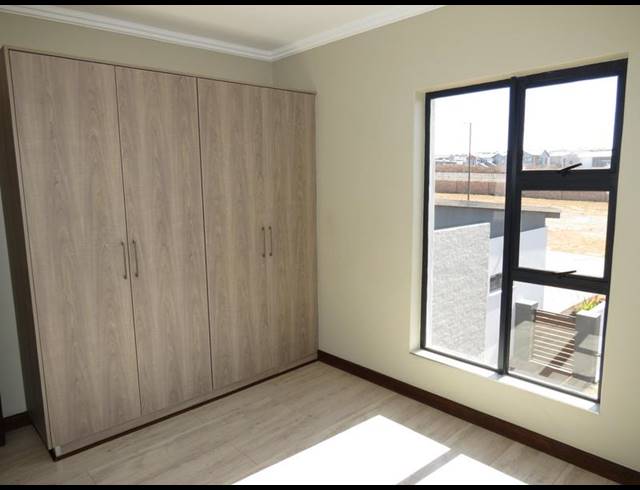 3 BEDROOM PROPERTY TO RENT IN MIDSTREAM MEADOWS